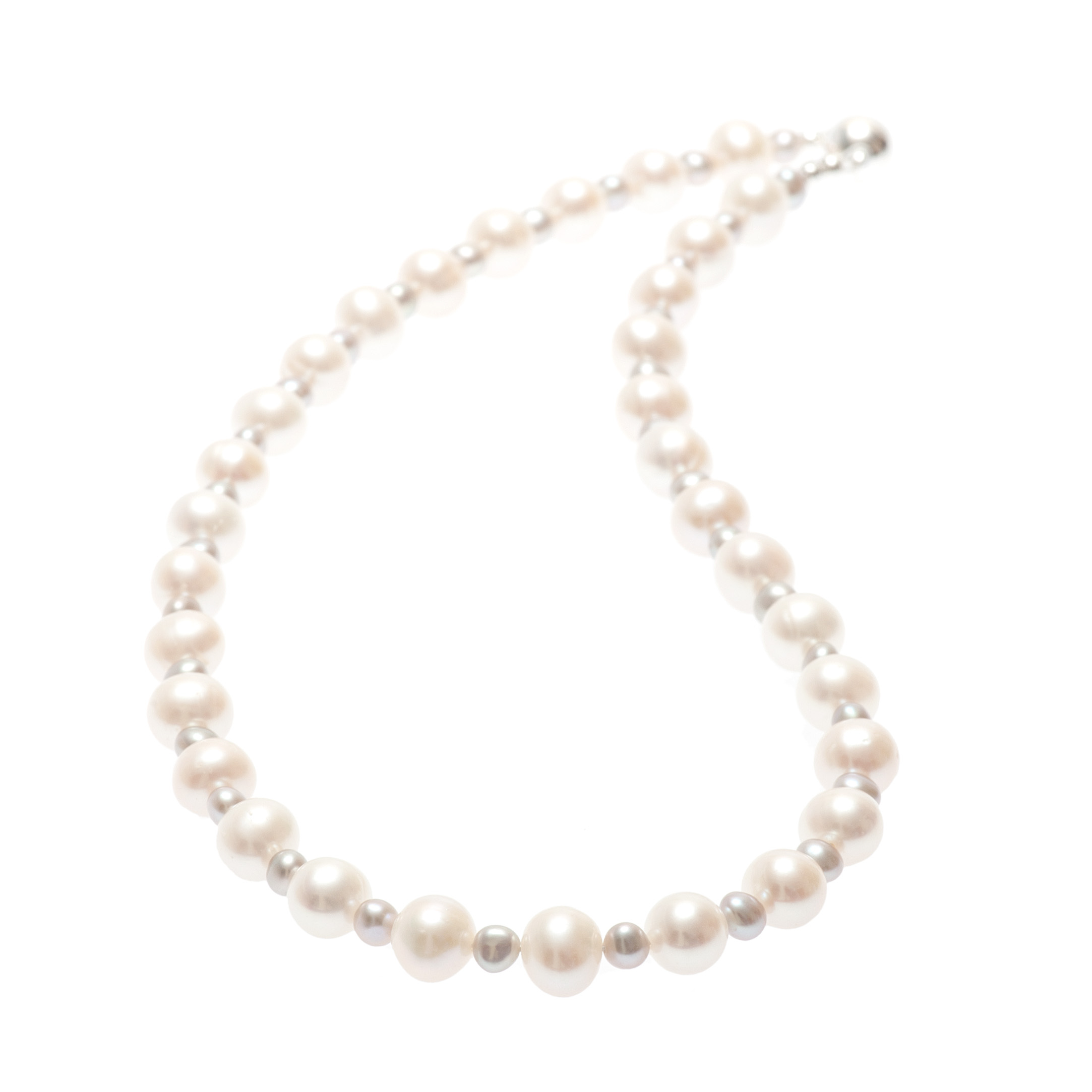 white and grey pearl necklace - Biba and Rose